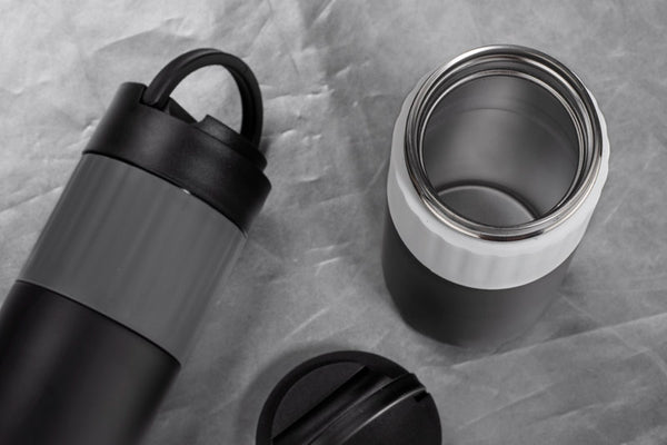 Vakuma pudele HOLDEN 500 ml melna ar pelēku